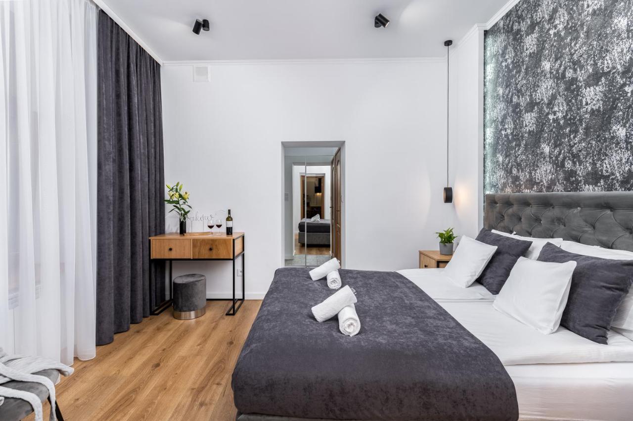 Beautiful Cracow Apartments By Cozyplace Krakow Luaran gambar
