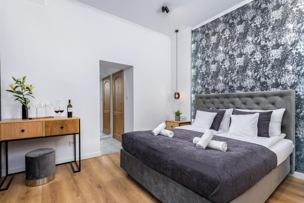 Beautiful Cracow Apartments By Cozyplace Krakow Luaran gambar