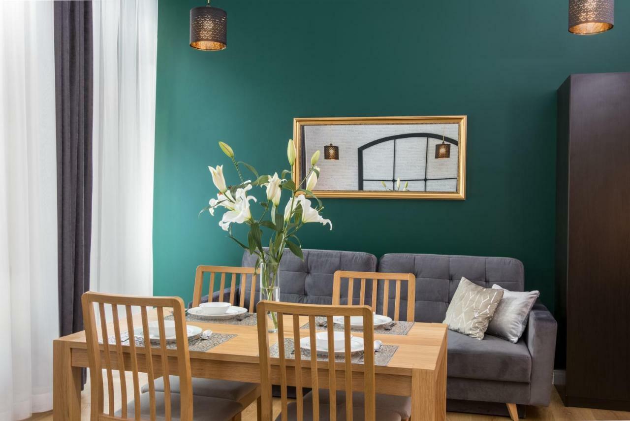 Beautiful Cracow Apartments By Cozyplace Krakow Luaran gambar
